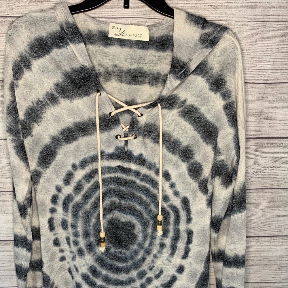 Large VintAge Havana Hooded Top